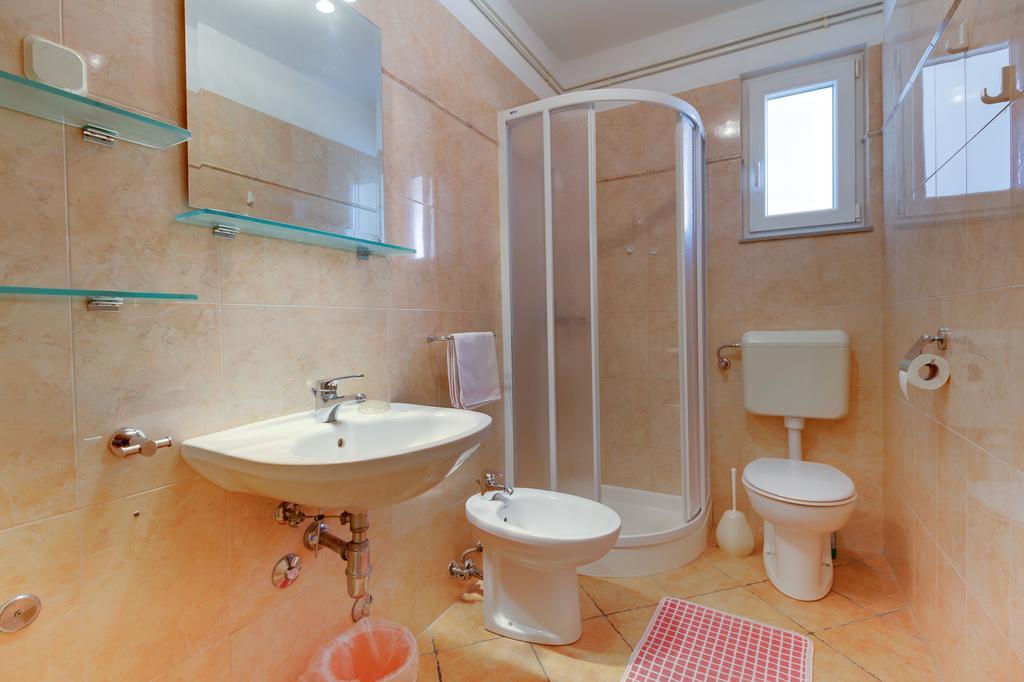 Apartmani Dorita Малий Лошинь Екстер'єр фото
