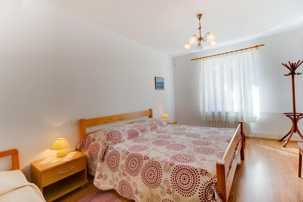 Apartmani Dorita Малий Лошинь Екстер'єр фото