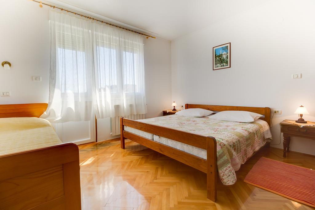 Apartmani Dorita Малий Лошинь Екстер'єр фото