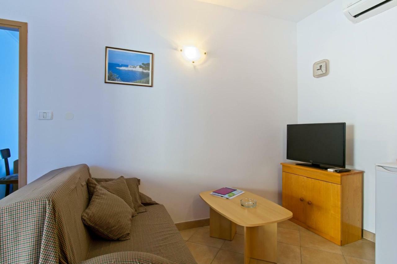 Apartmani Dorita Малий Лошинь Екстер'єр фото