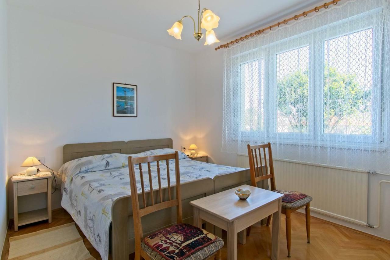 Apartmani Dorita Малий Лошинь Екстер'єр фото