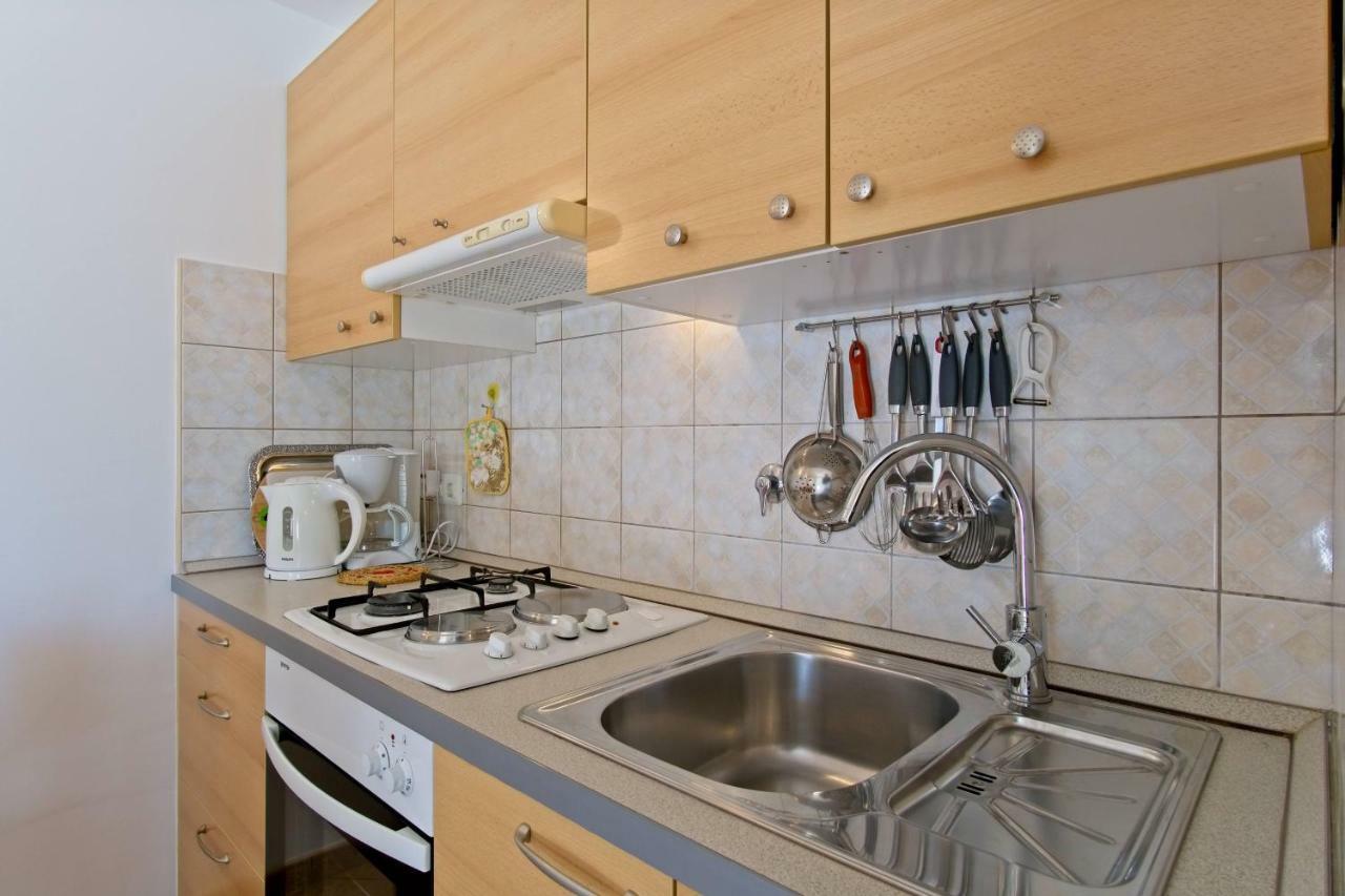 Apartmani Dorita Малий Лошинь Екстер'єр фото