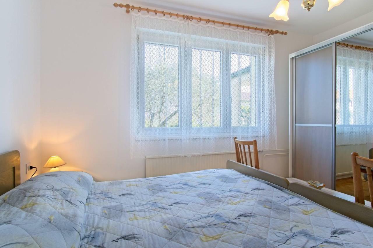 Apartmani Dorita Малий Лошинь Екстер'єр фото