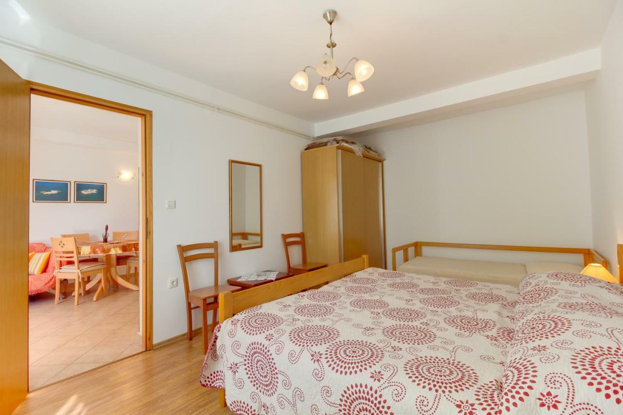 Apartmani Dorita Малий Лошинь Екстер'єр фото